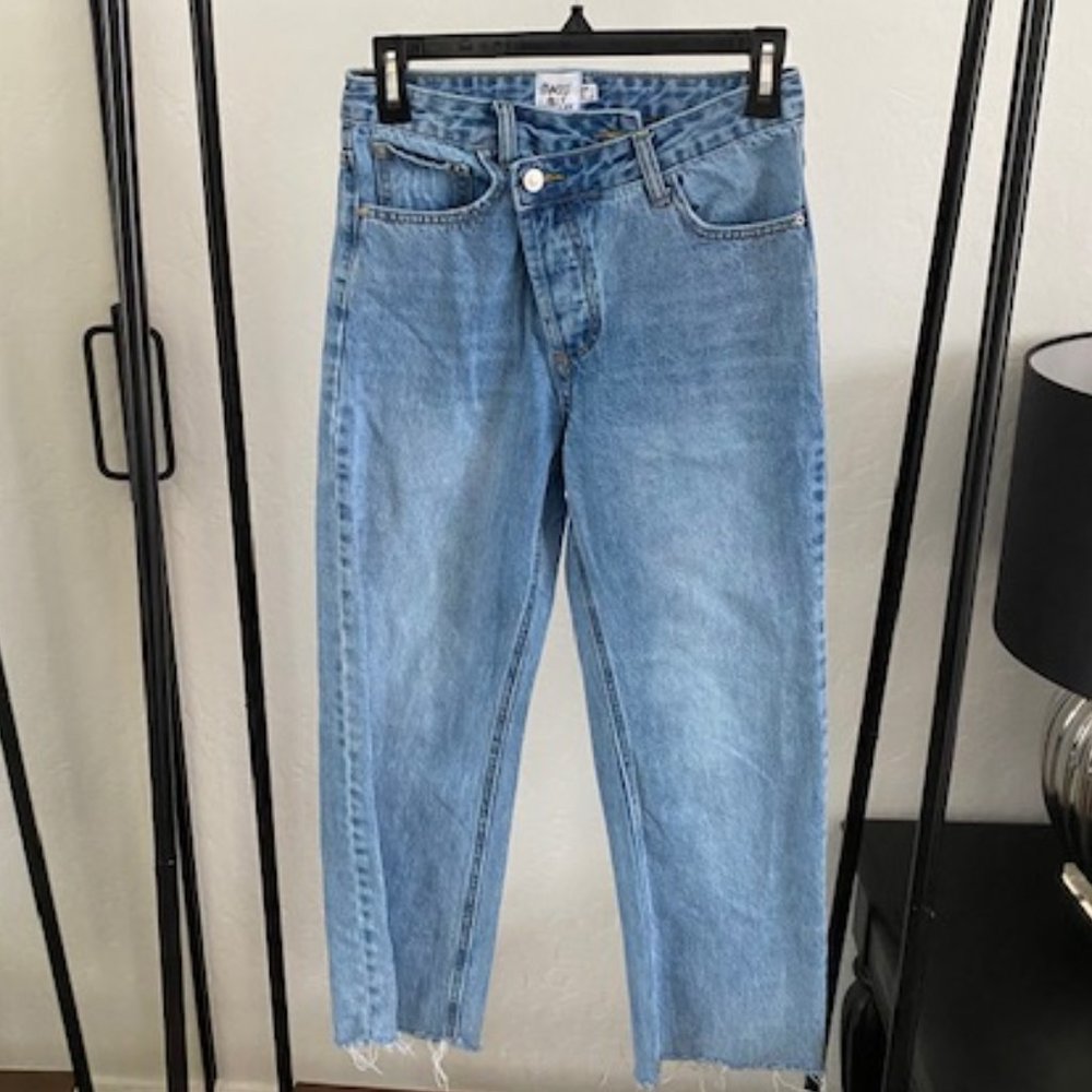 Cropped Holly asymmetric Jeans - Picture 4 of 10